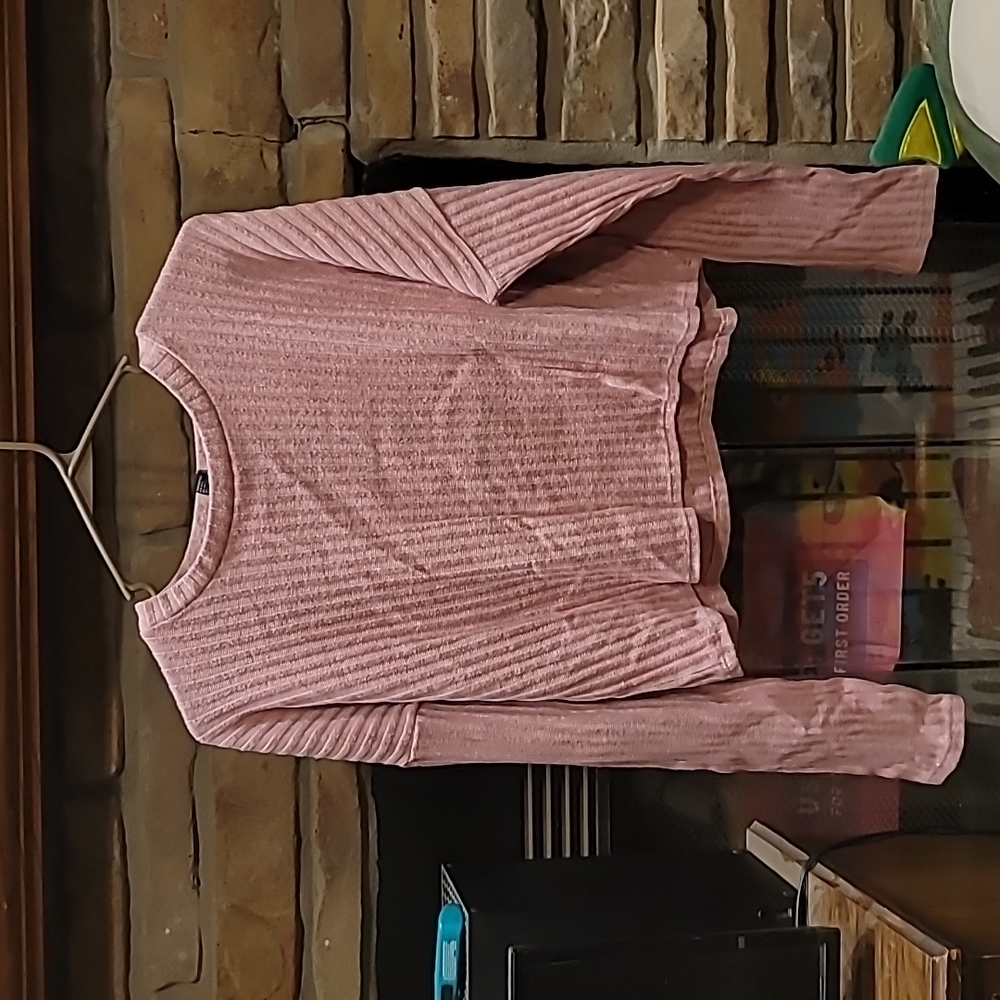 Rose pink crop top